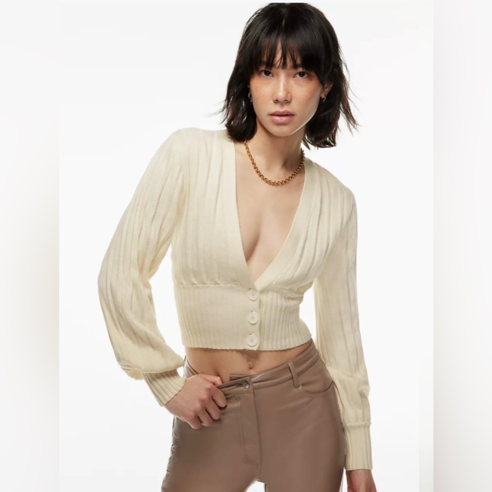 Wilfred (Aritzia) Plunge Front Cardigan in Light Birch